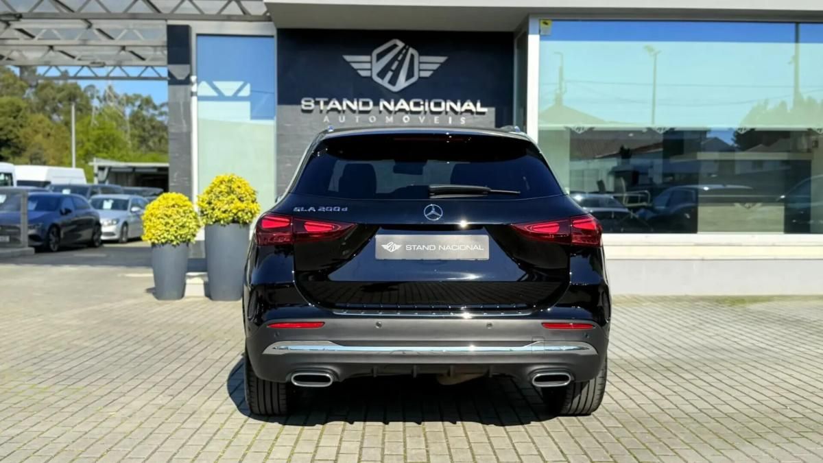 mercedes-benz-gla-200-cdi-4matic-2024-diesel-1950cc