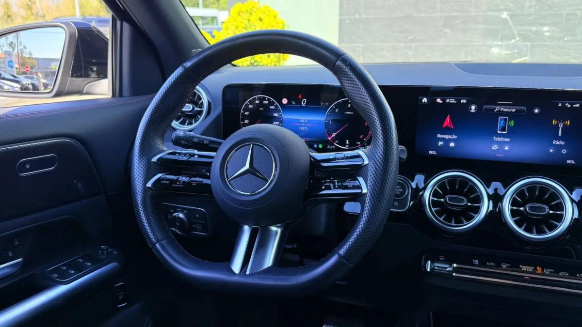 mercedes-benz-gla-200-cdi-4matic-2024-diesel-1950cc
