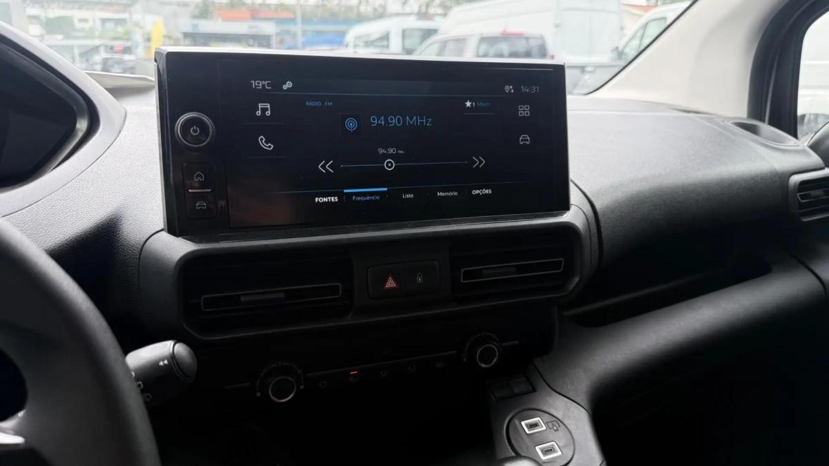 peugeot-partner-2024-diesel-1499cc