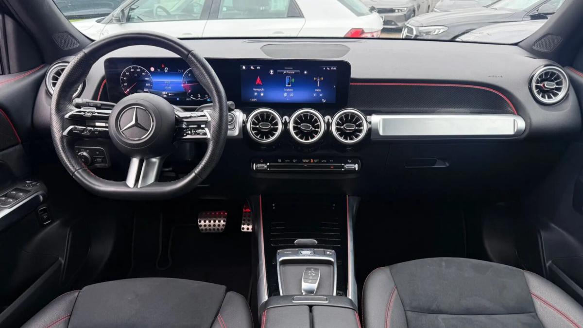 mercedes-benz-glb-180-d-amg-line-2024-diesel-1950cc