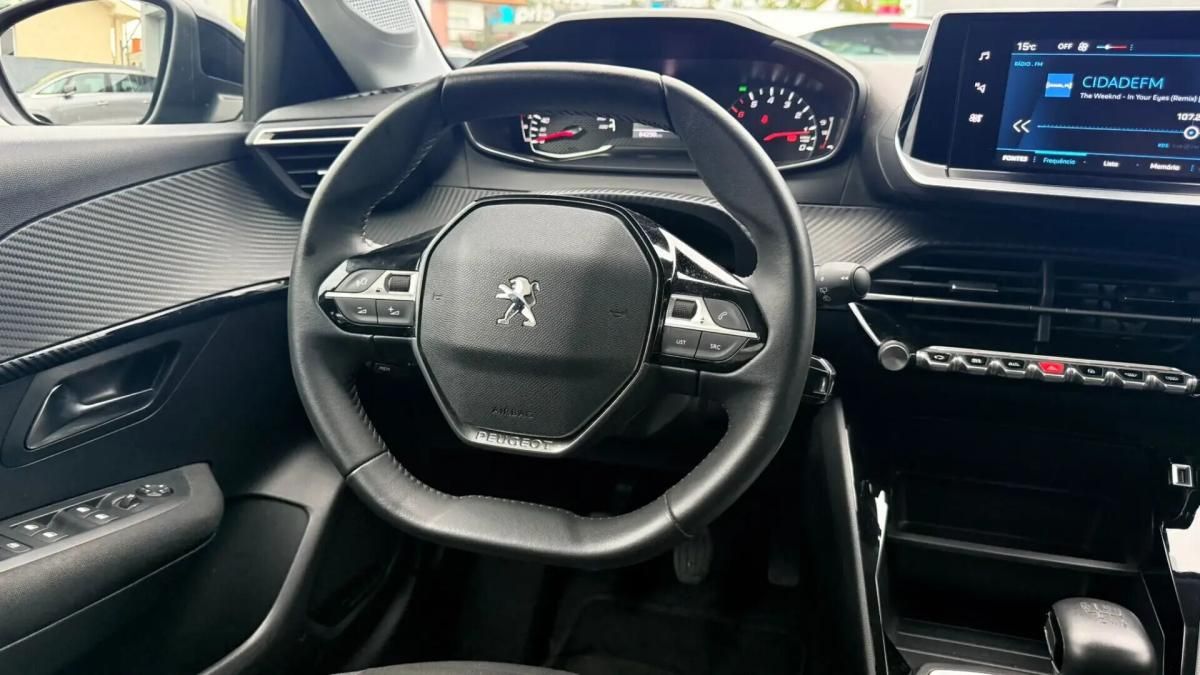 peugeot-208-2023-gasolina-1199cc