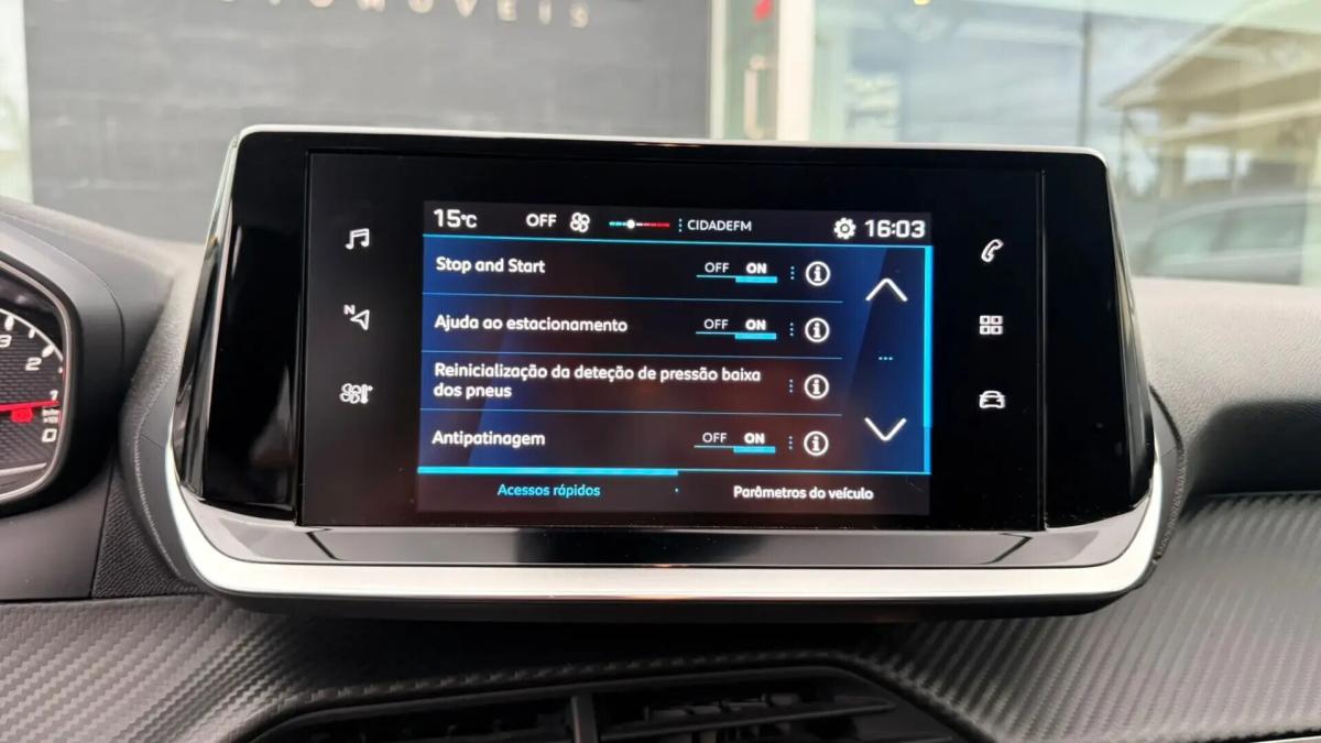peugeot-208-2023-gasolina-1199cc