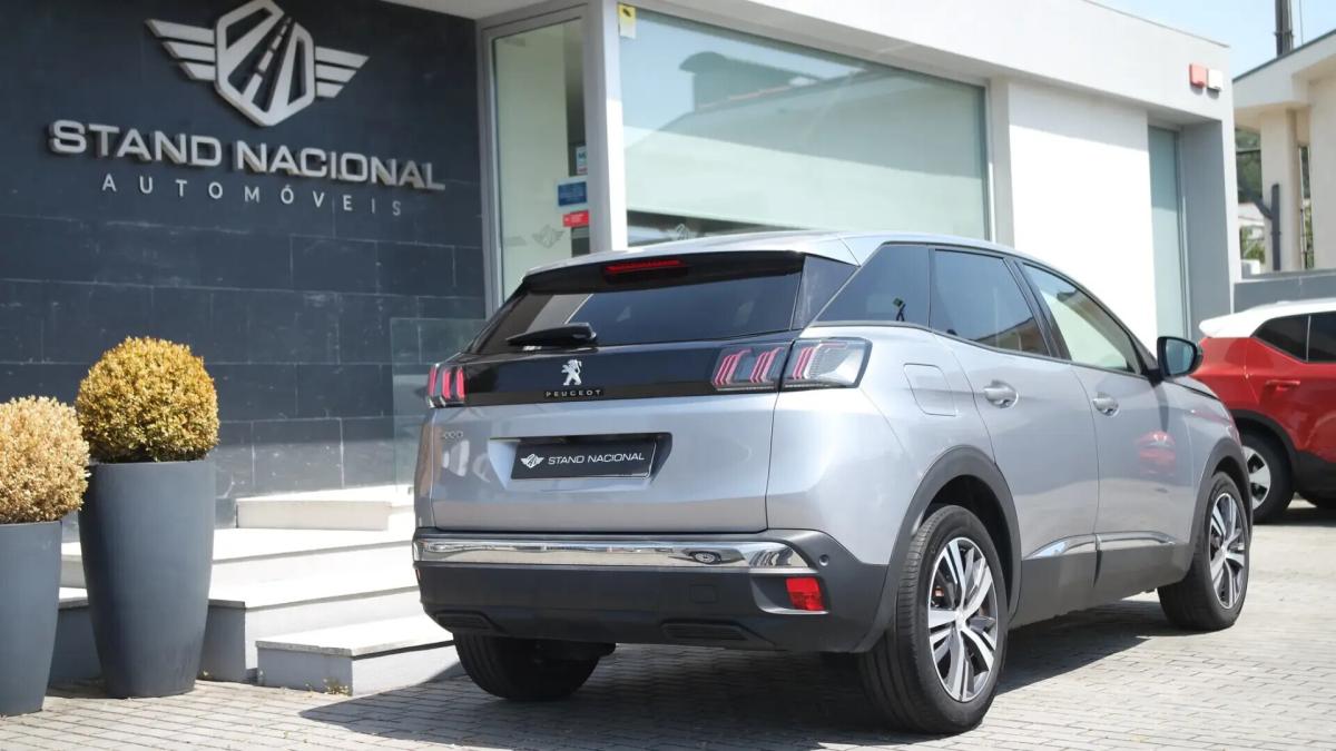 peugeot-3008-2022-diesel-1499cc