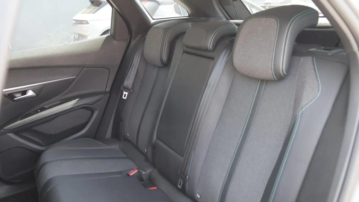 peugeot-3008-2022-diesel-1499cc
