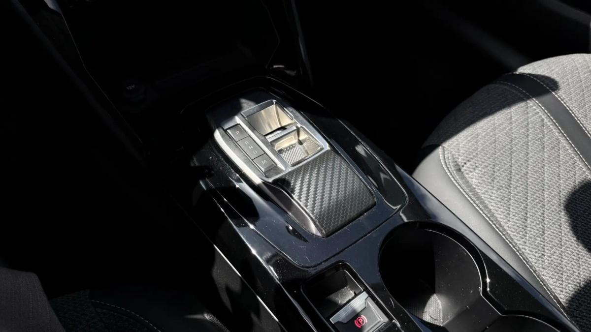 peugeot-208-2024-gasolina-1199cc