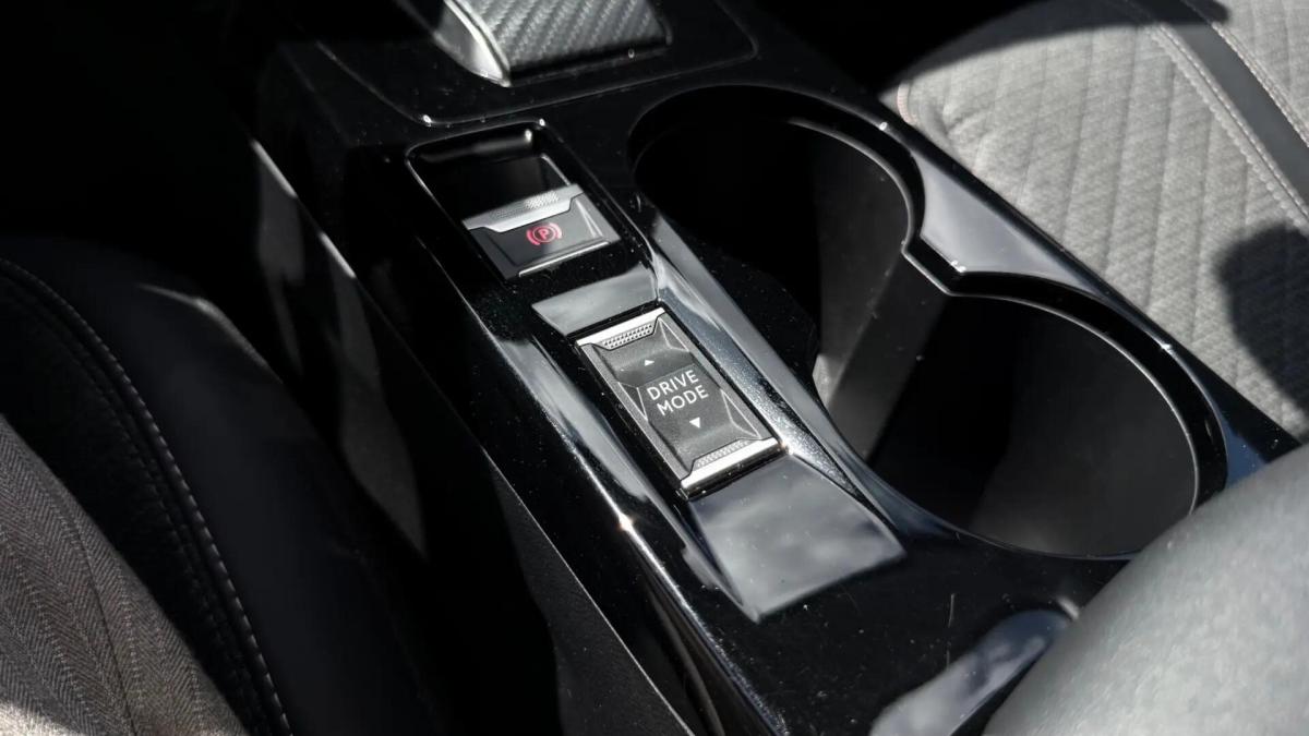 peugeot-208-2024-gasolina-1199cc