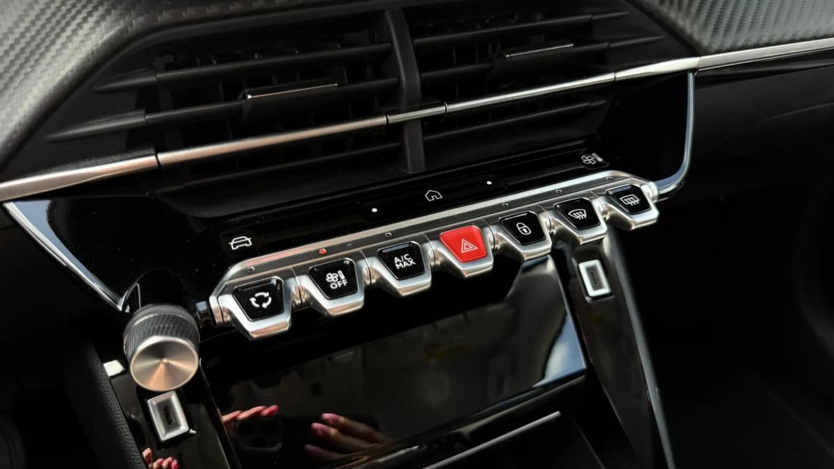 peugeot-208-2024-gasolina-1199cc