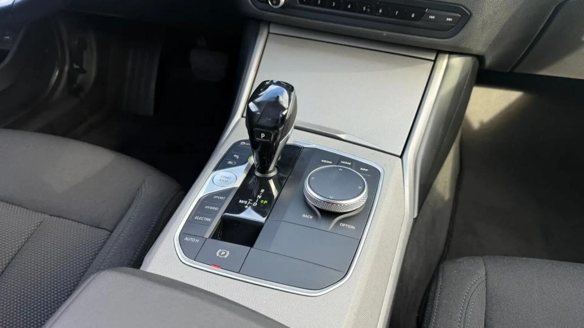 bmw-serie-3-330e-2020-hibrido-a-gasolina-1998cc