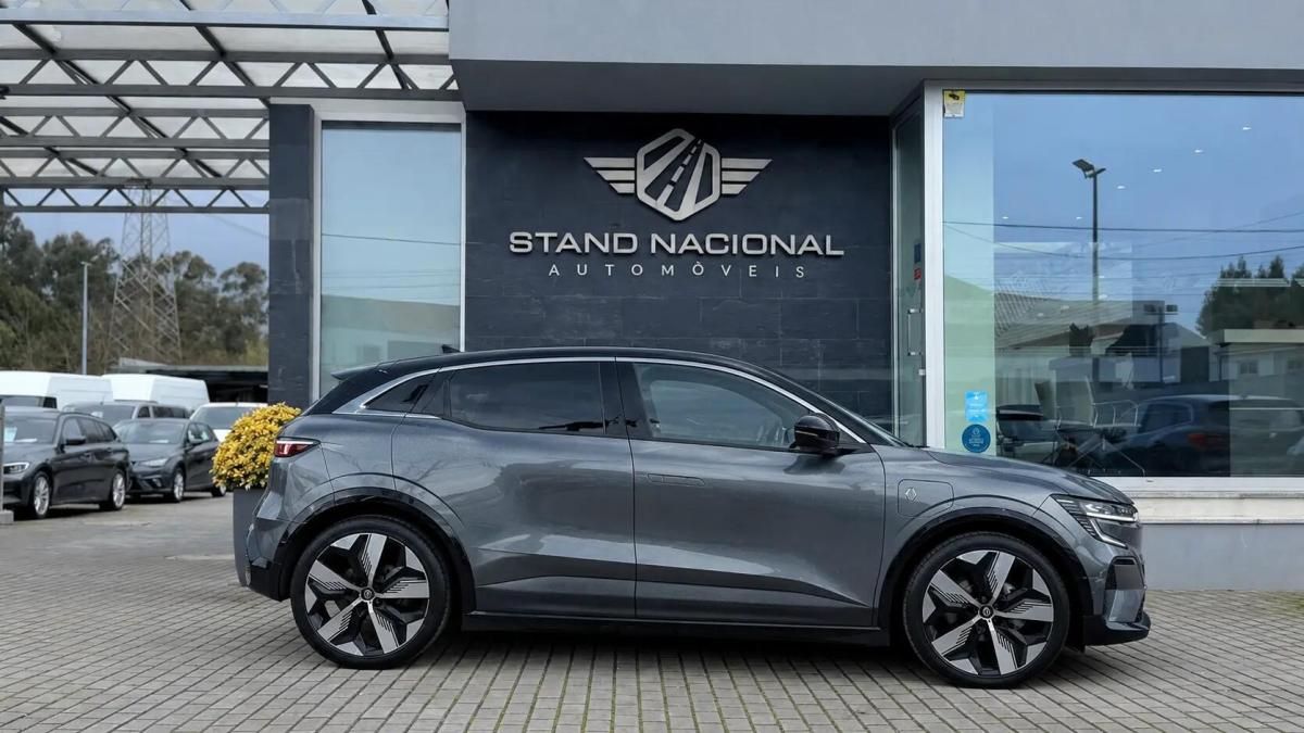 renault-megane-e-tech-2022-eletrico-0cc