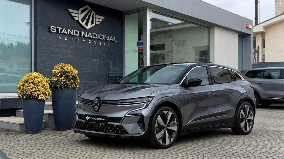 renault-megane-e-tech-2022-eletrico-0cc