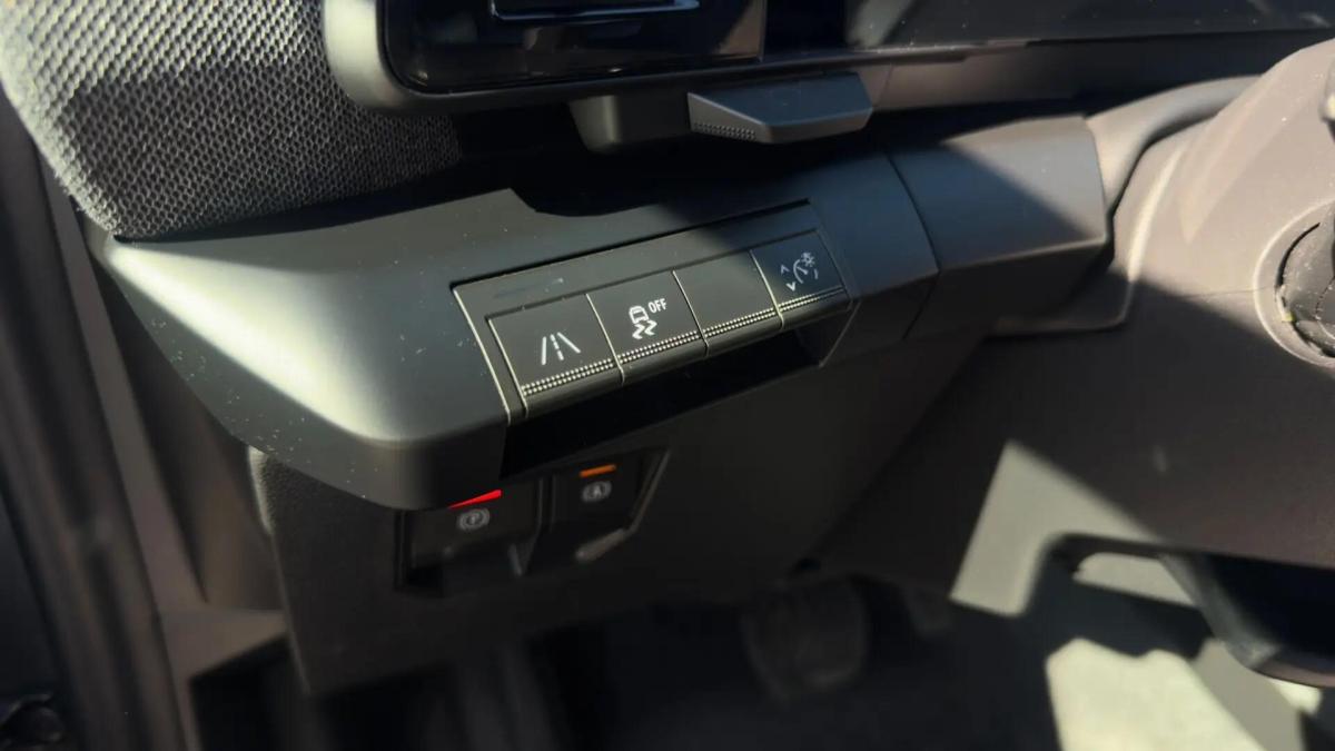 renault-megane-e-tech-2022-eletrico-0cc
