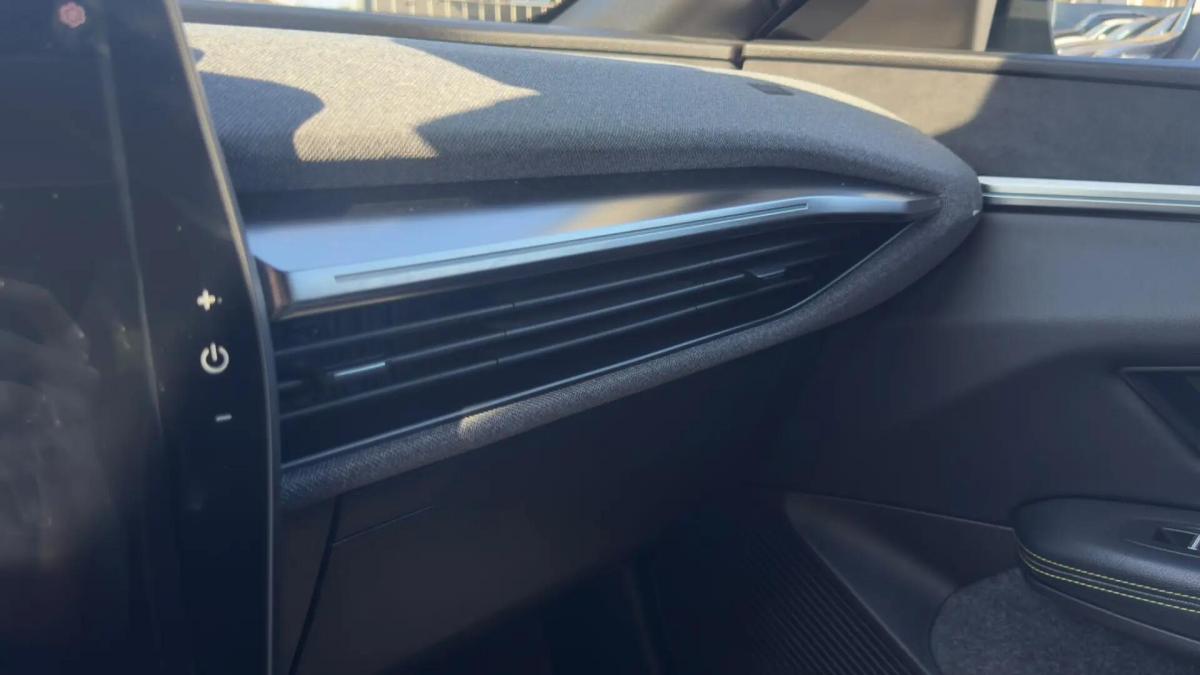 renault-megane-e-tech-2022-eletrico-0cc