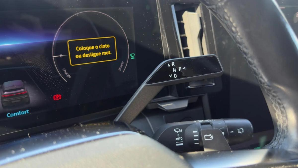 renault-megane-e-tech-2022-eletrico-0cc