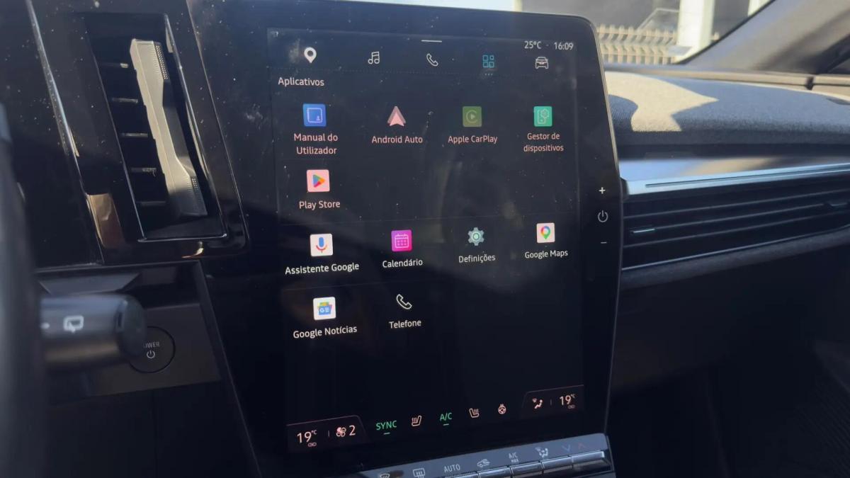 renault-megane-e-tech-2022-eletrico-0cc