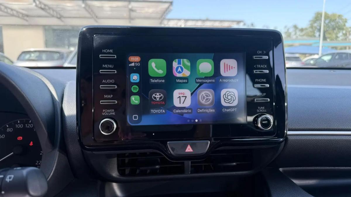 toyota-yaris-2022-hibrido-a-gasolina-1490cc