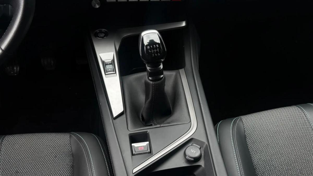 peugeot-308-2024-gasolina-1199cc