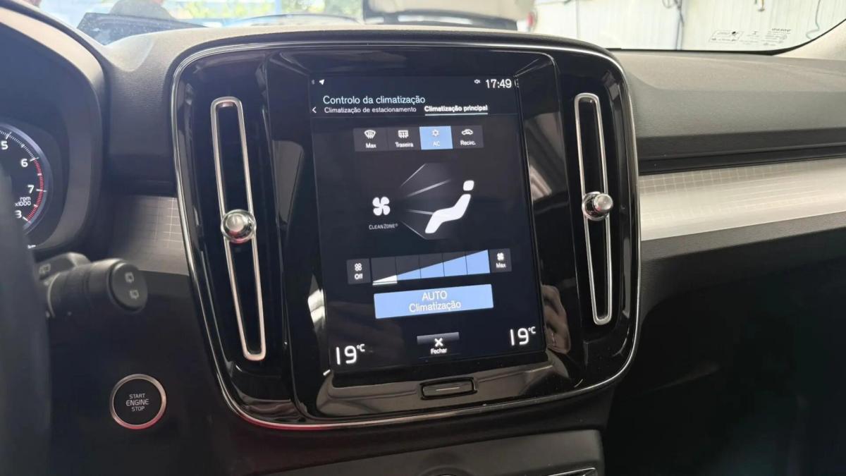 volvo-xc40-2021-gasolina-1477cc