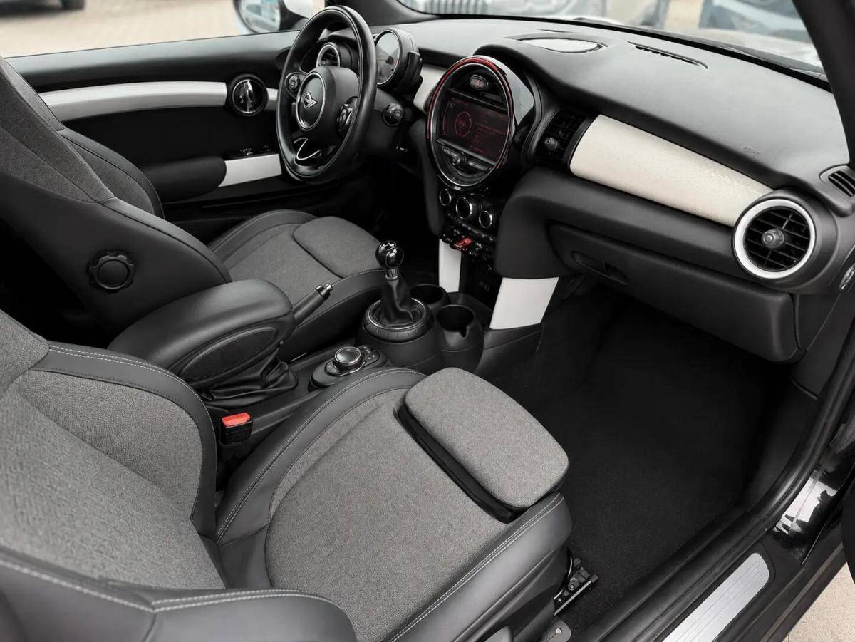 mini-cooper-d-2014-diesel-1496cc