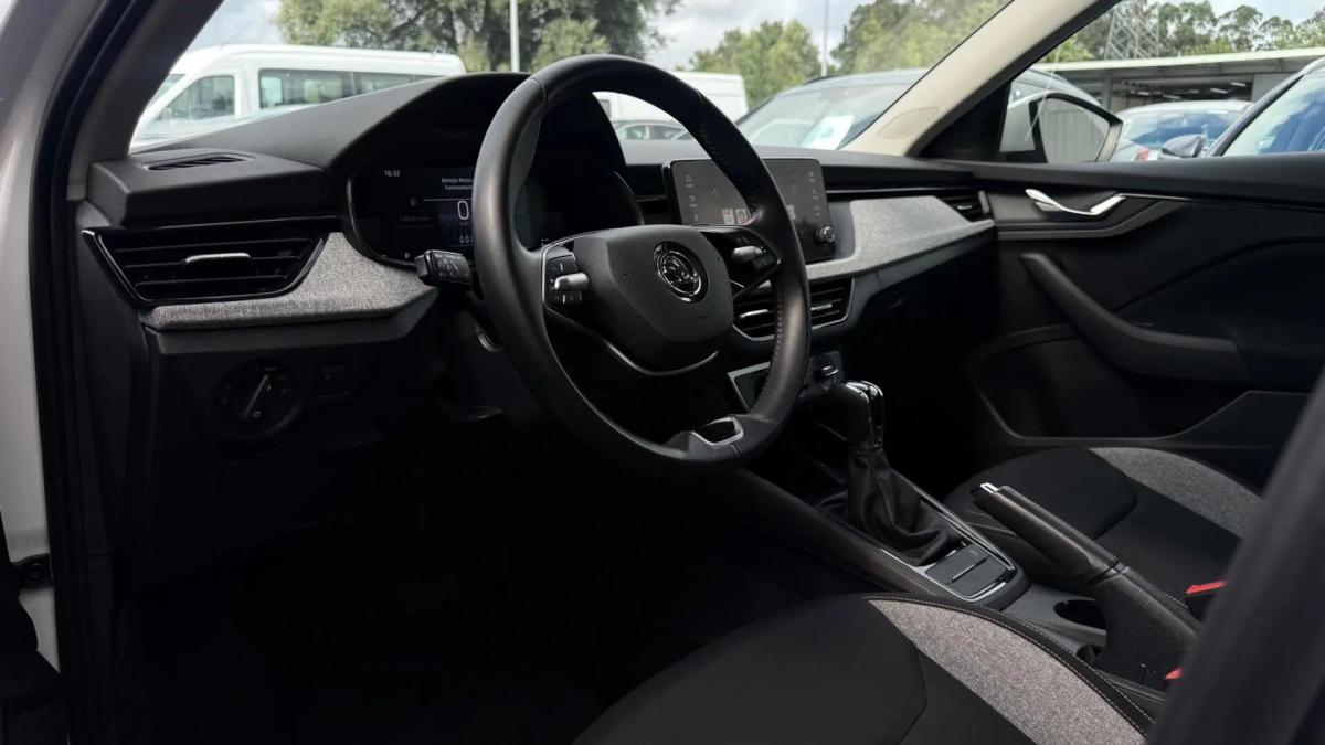skoda-scala-2025-gasolina-999cc