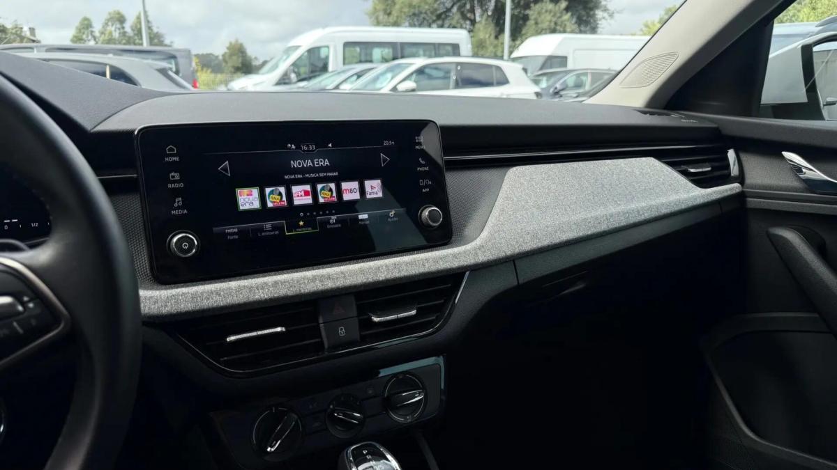skoda-scala-2025-gasolina-999cc