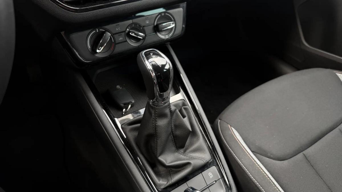 skoda-scala-2025-gasolina-999cc