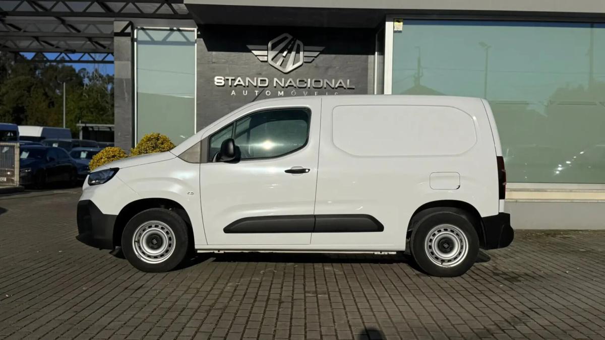 fiat-doblo-2025-diesel-1499cc