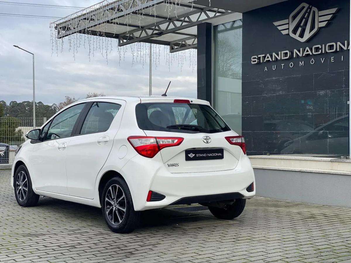 toyota-yaris-2020-gasolina-998cc
