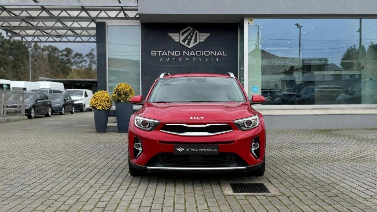 kia-stonic-2025-gasolina-1197cc
