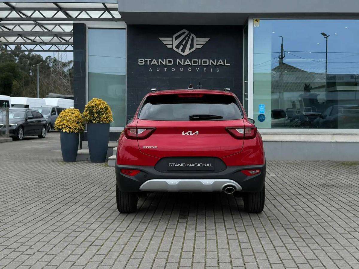 kia-stonic-2025-gasolina-1197cc