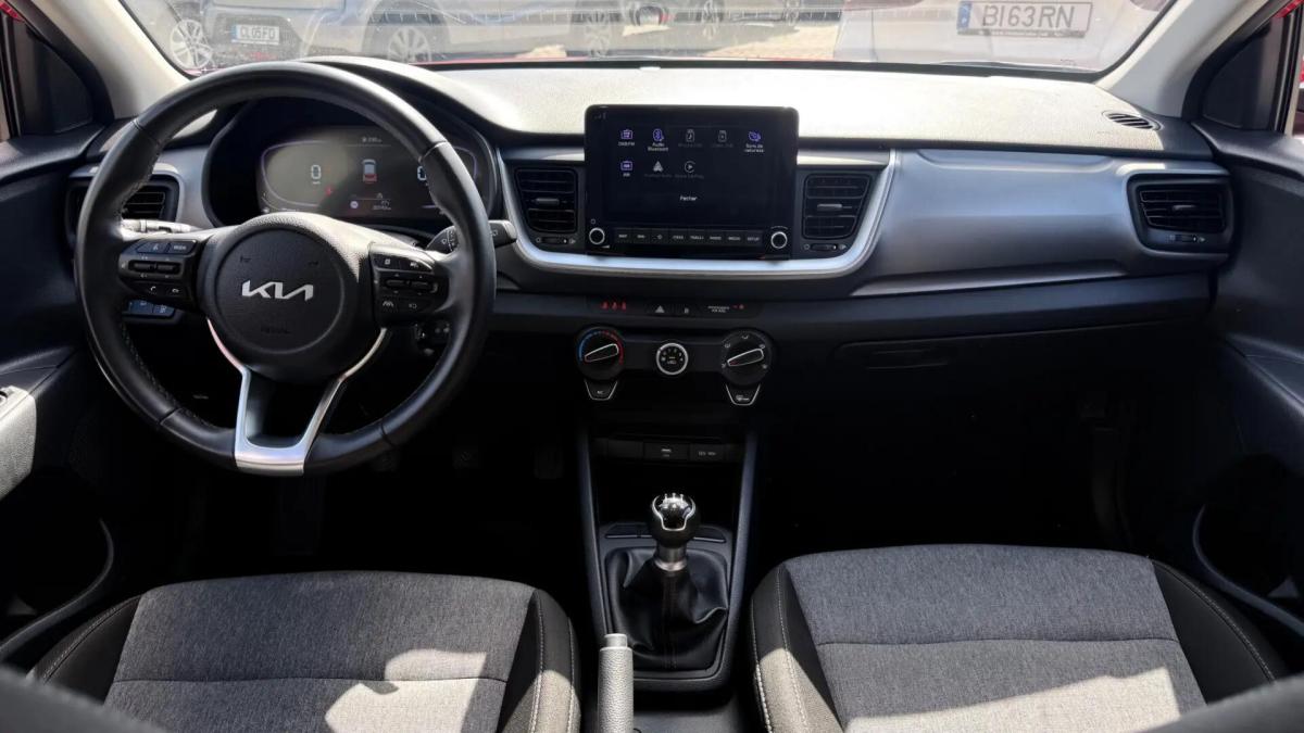 kia-stonic-2025-gasolina-1197cc