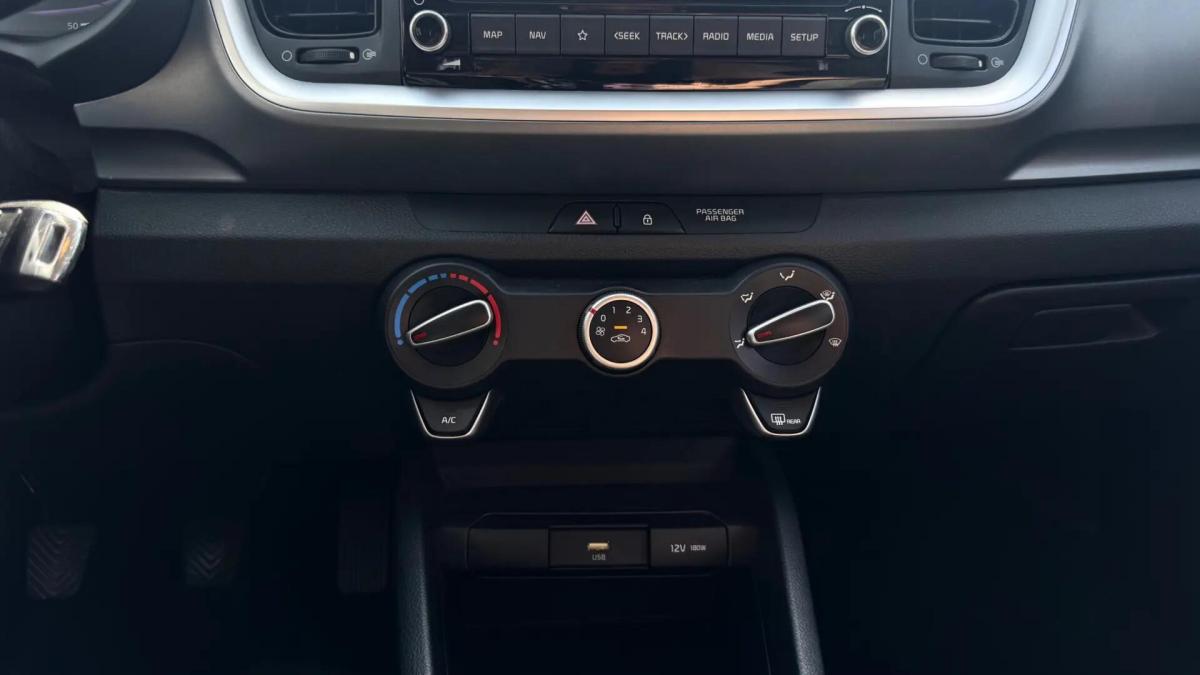 kia-stonic-2025-gasolina-1197cc