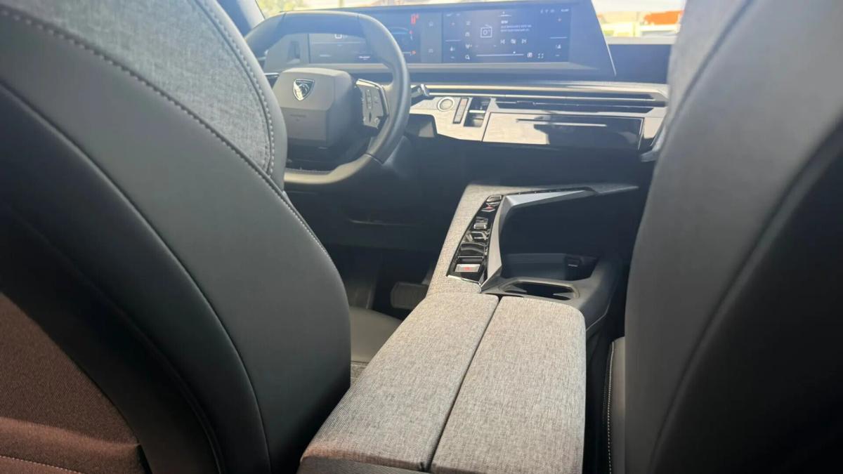 peugeot-3008-2025-gasolina-1199cc