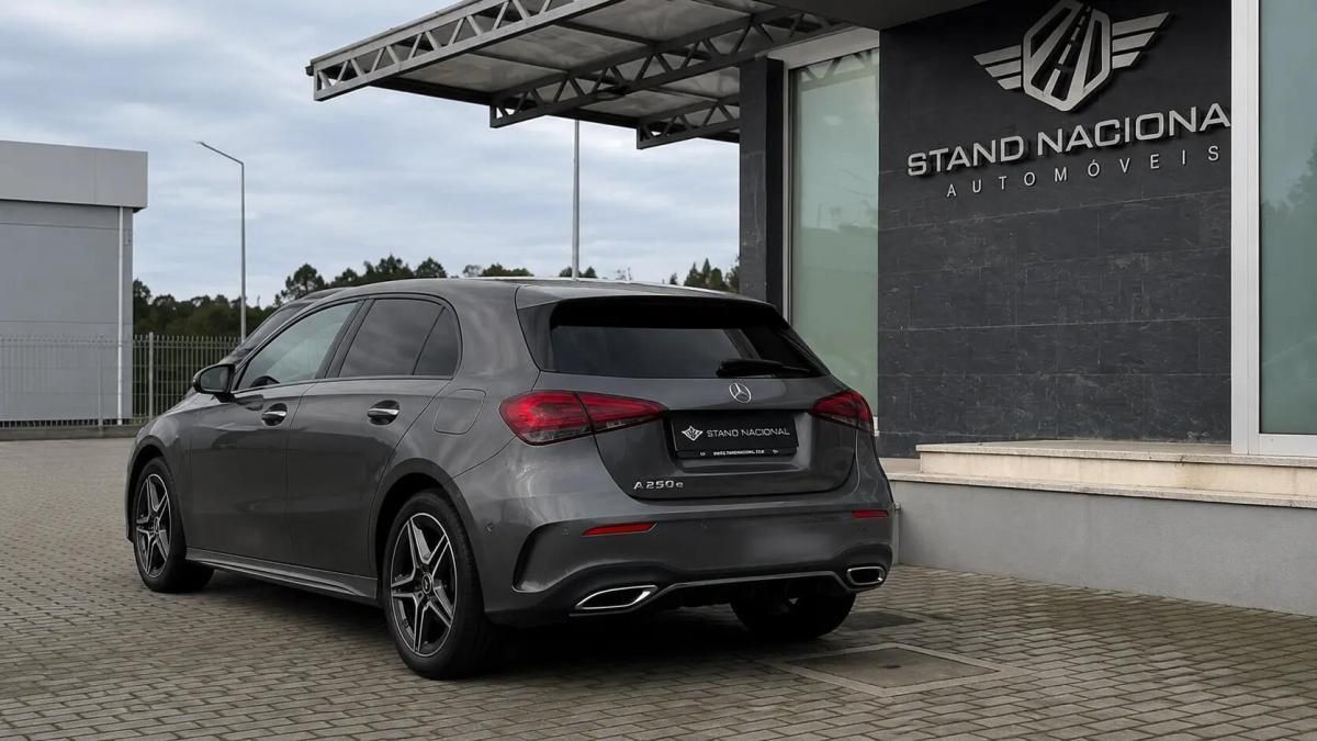 mercedes-benz-classe-a-a-250-e-2023-hibrido-a-gasolina-1332cc