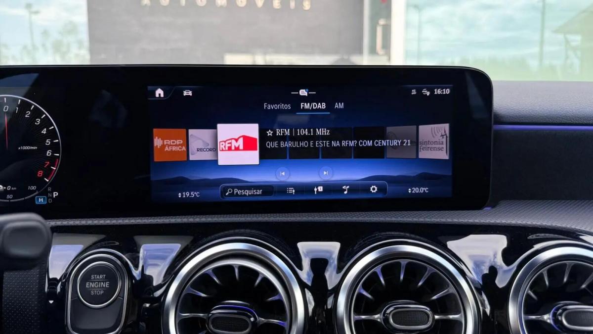 mercedes-benz-classe-a-a-250-e-2023-hibrido-a-gasolina-1332cc