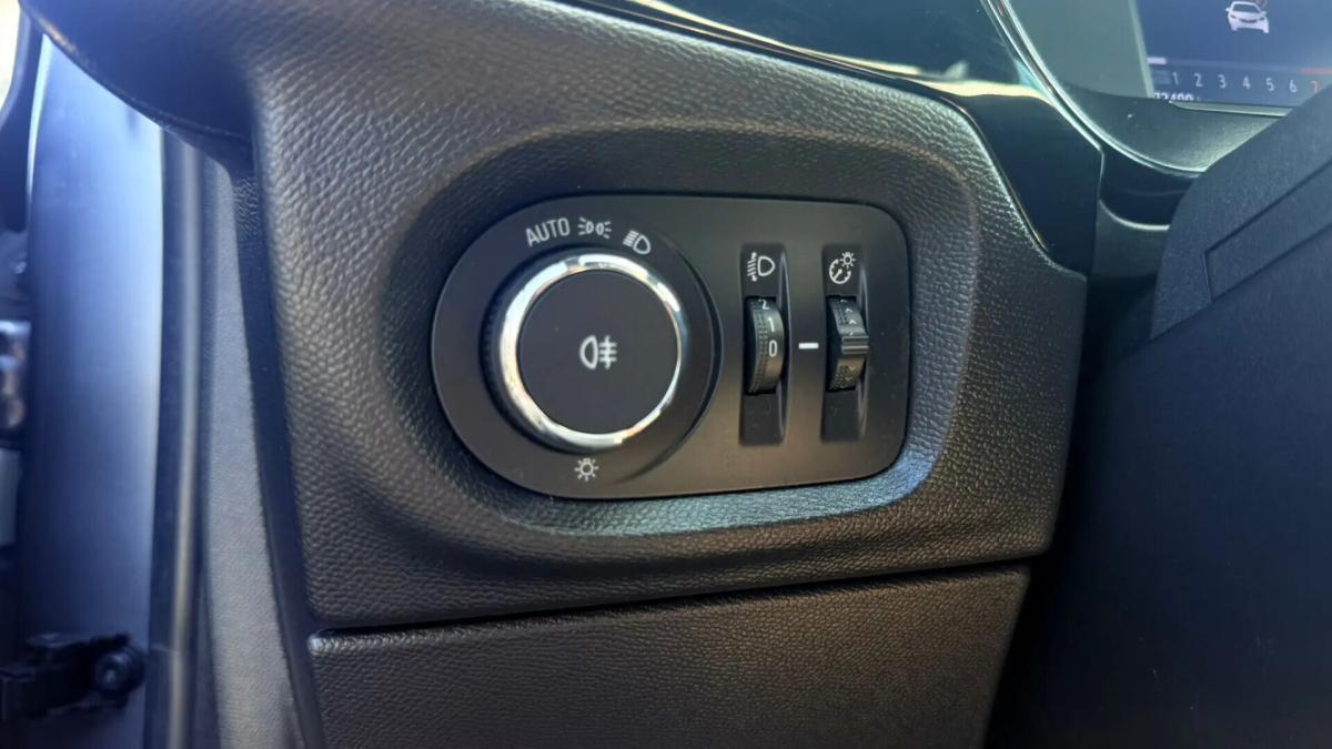 opel-corsa-2023-gasolina-1199cc