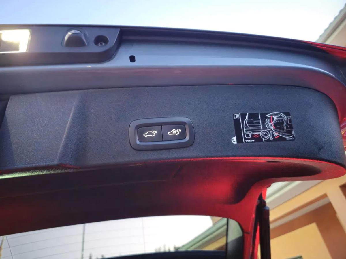 volvo-xc40-2020-hibrido-1477cc