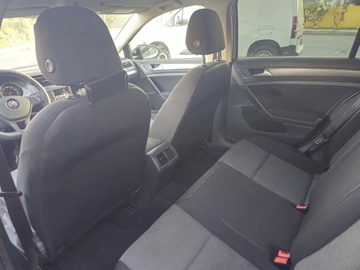 volkswagen-golf-variant-2016-diesel-1598cc