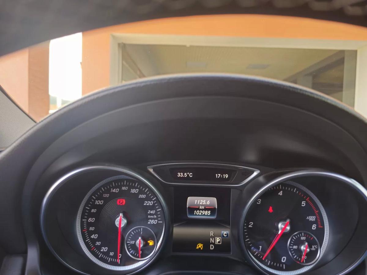 mercedes-benz-gla-2018-diesel-2143cc
