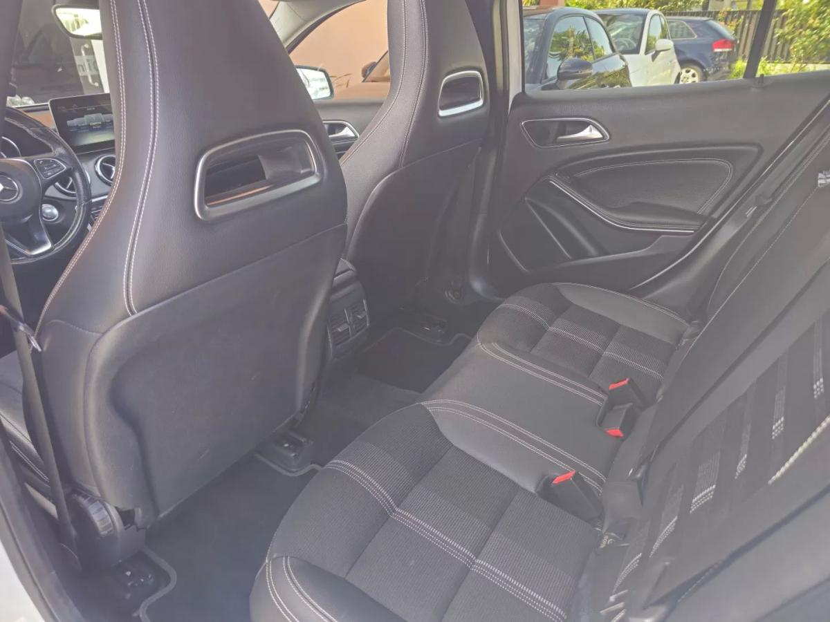 mercedes-benz-gla-2018-diesel-2143cc