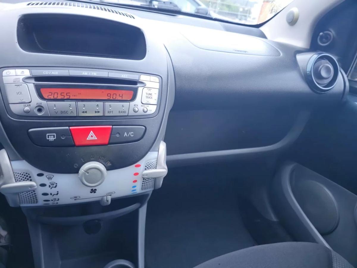 toyota-aygo-2011-gasolina-998cc
