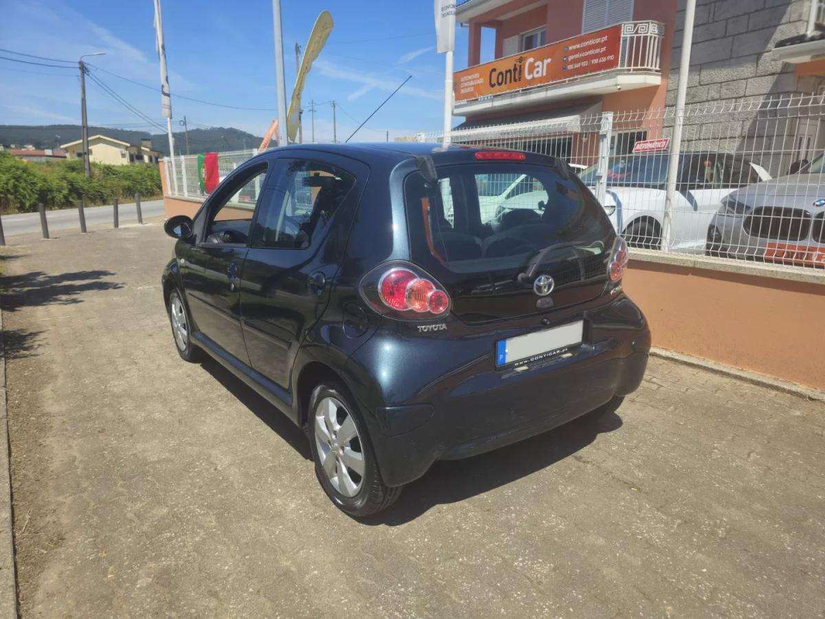 toyota-aygo-2011-gasolina-998cc