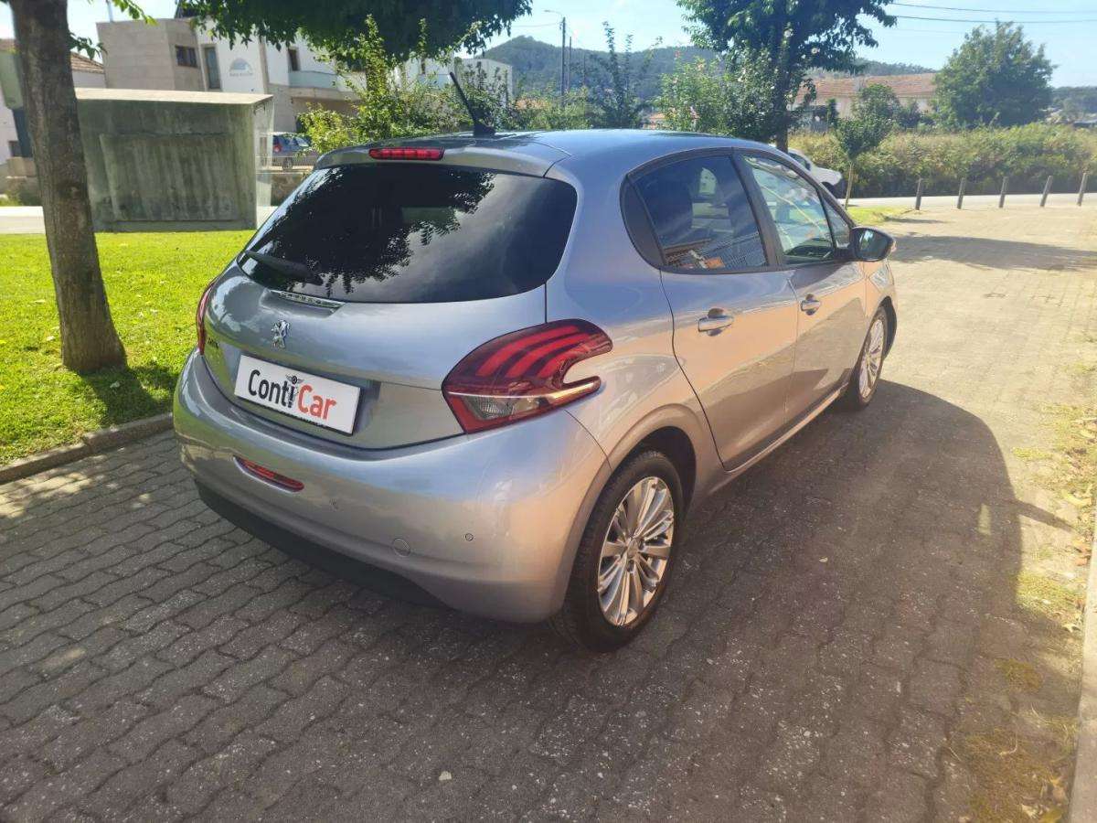 peugeot-208-2019-diesel-1499cc