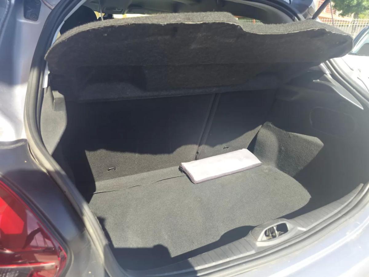 peugeot-208-2019-diesel-1499cc
