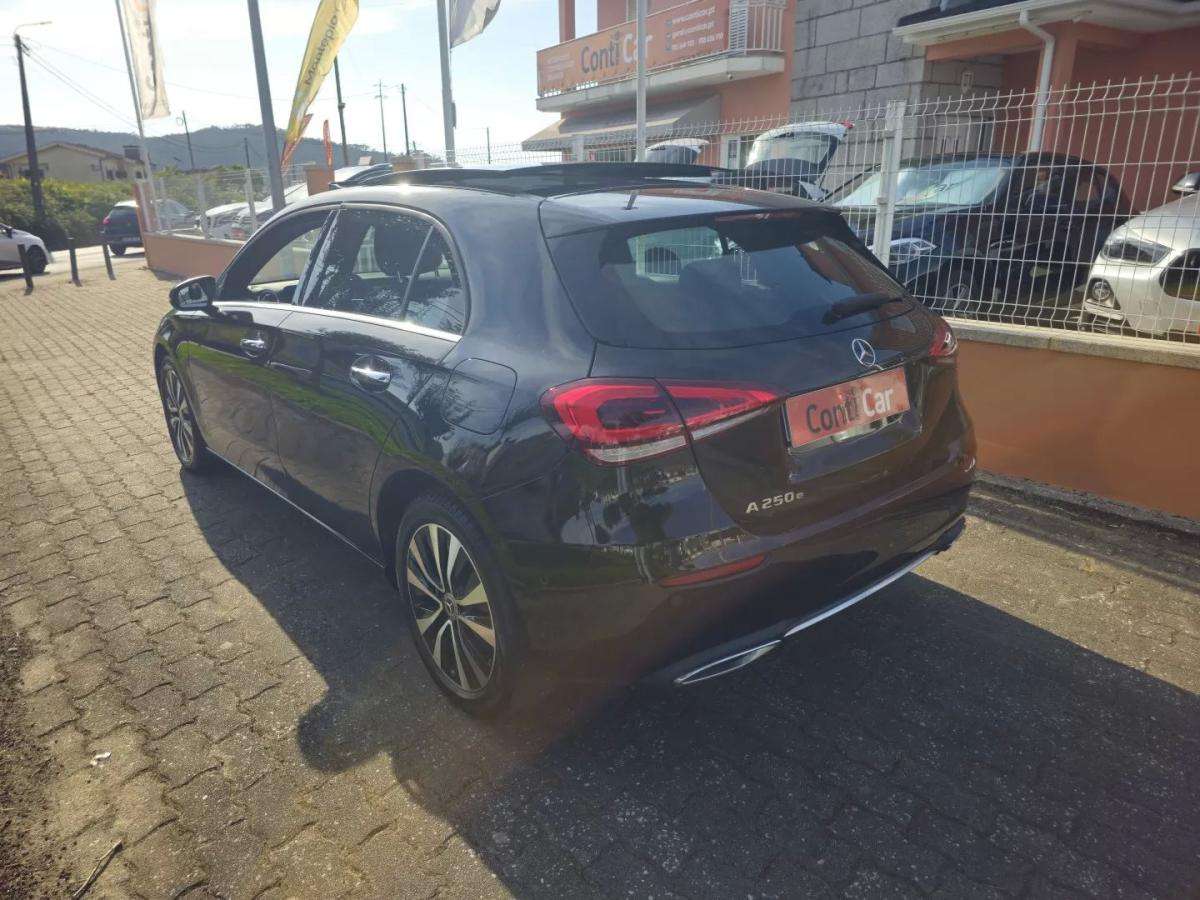 mercedes-benz-classe-a-2022-hibrido-1400cc