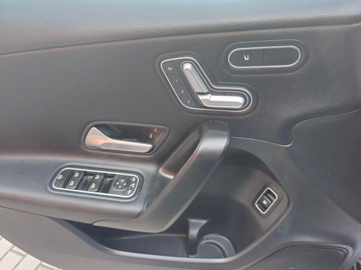 mercedes-benz-classe-a-2022-hibrido-1400cc