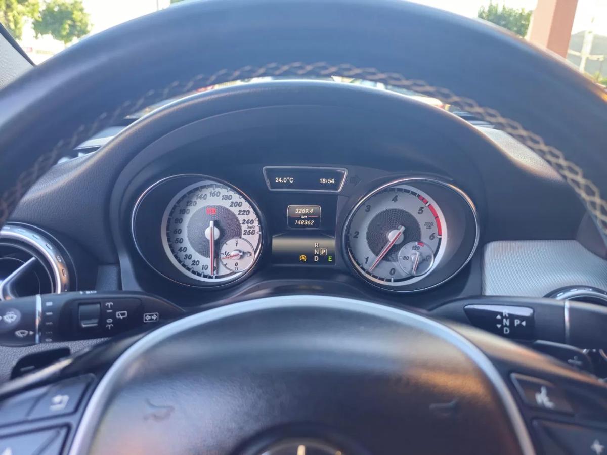 mercedes-benz-gla-2015-diesel-2143cc