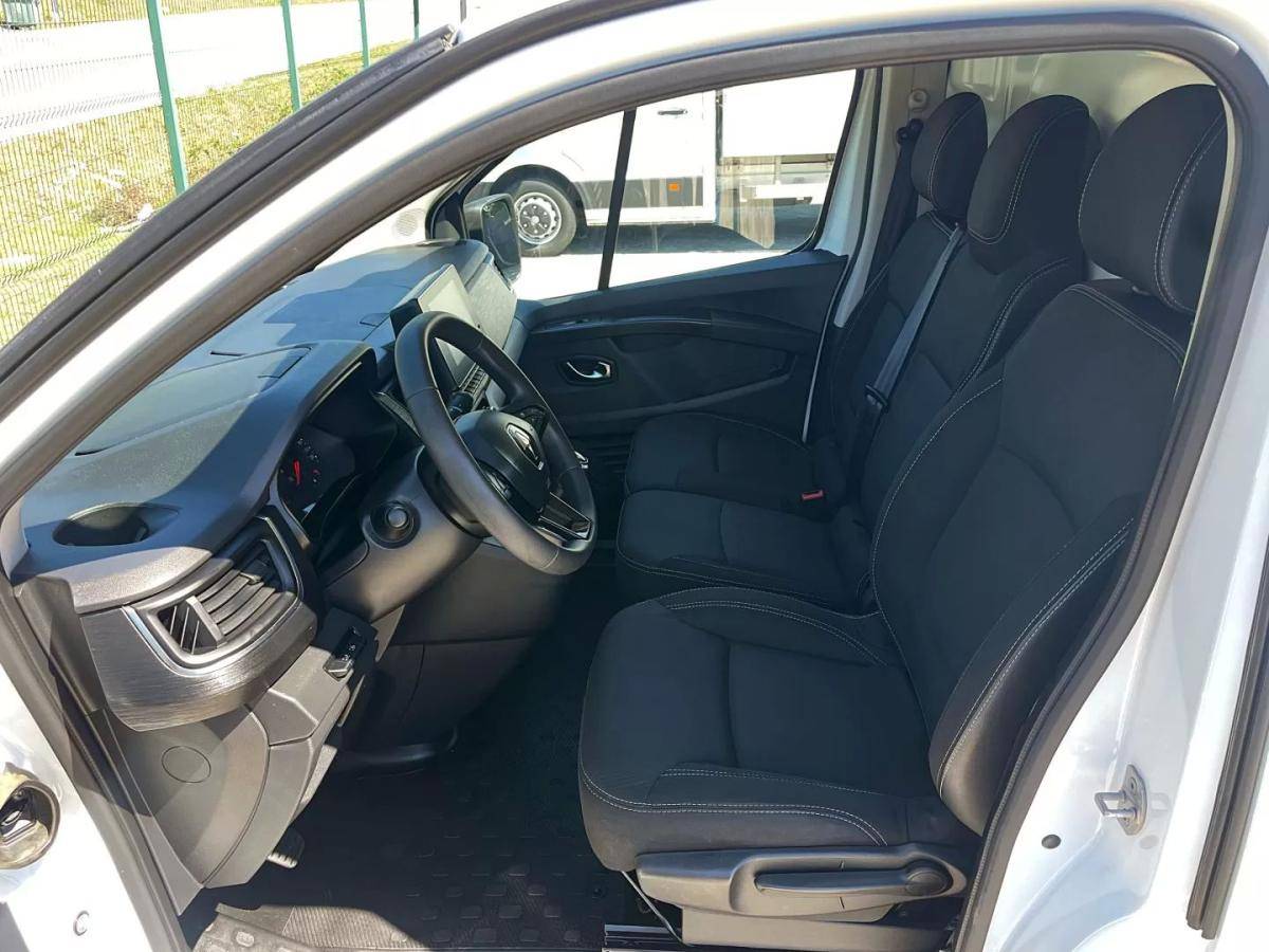 renault-trafic-2023-diesel-1997cc