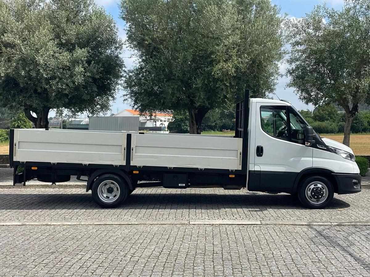 iveco-daily-2022-diesel-2998cc
