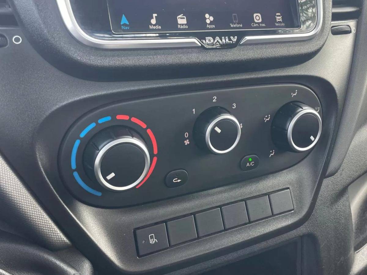 iveco-daily-2022-diesel-2998cc