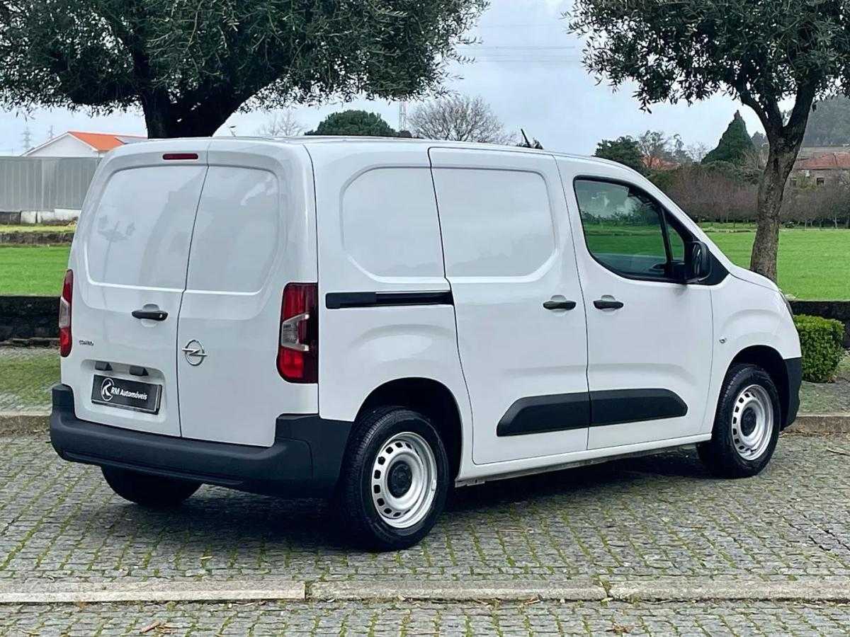 opel-combo-van-2022-diesel-1499cc
